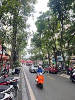 Nhà phân lô KĐT Định Công, 5 tầng, 4 ngủ, nhỉnh 6 tỷ