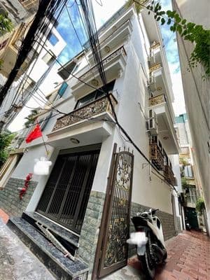 Bán nhà 7 tầng thang máy Cầu Giấy, gần Hồ Tây, 75m2, nhỉnh 25 tỷ