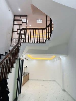 Nhà 5Tx40m² hơn 6 tỷ tại Ngũ Hiệp, Thanh Trì