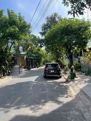 Chính chủ Bán đất đường Thạch Sơn 3, trục gần chung cư EcoHome