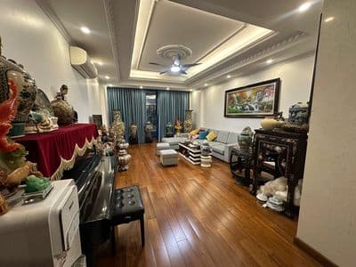 Cho thuê nhà riêng phân lô Vạn Phúc, 50 m2 x 6 tầng + 1 tum
