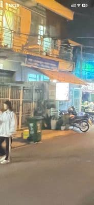 Cho thuê nhà mặt tiền đường số - lý phục man - quận 7 .
