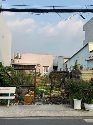 Cần bán gấp mặt tiền đường nhựa ngang 10 thị trấn củ chi 205m2 , shr