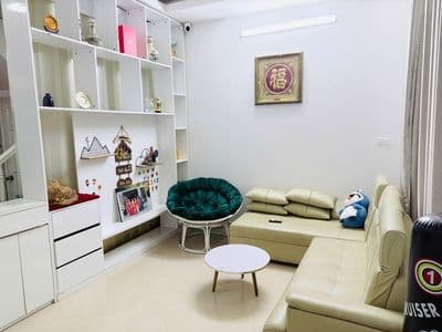 Cho thuê nhà riêng ngõ 255 Cầu Giấy, dt 35m x 5 tầng, 3 ngủ, 1 pk, bếp