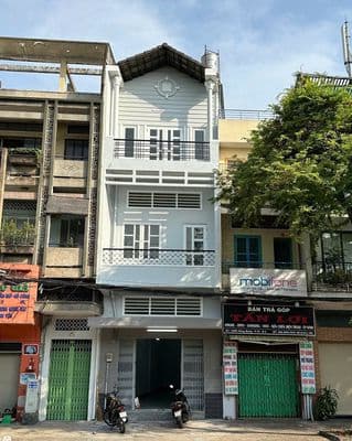 Cho thuê nhà mặt tiền đường hồng bàng 4,5x15m 3l suốt vị trí cực đẹp