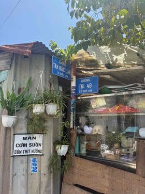 cần bán nhà hốc môn
