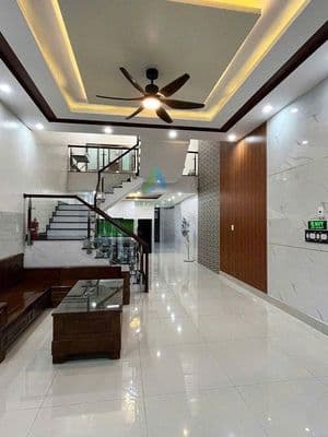 Nhà 3 tầng hói kiểng 33 full nội thất giá 18 triệu-lh o796.6̲4̲6̲.6͙3͙6