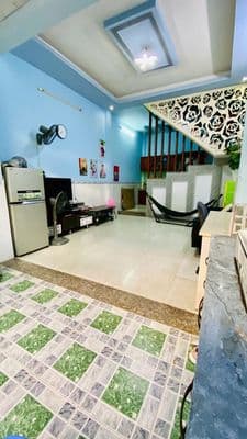 Cần cho thuê nhà riêng, diện tích 40m2 (1 trệt+2 lầu), ở bà điểm.
