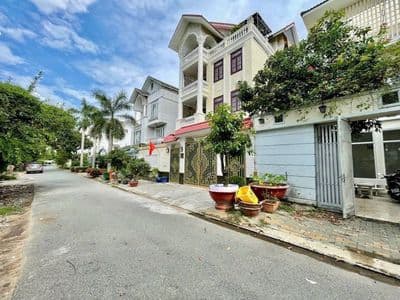 Cho thuê biệt thự view sông KDC Tấn Trường, Phú Thuận Q7. Giá : 37tr.