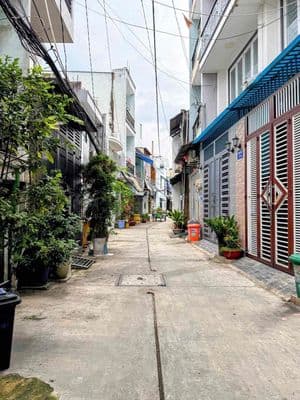 Hiếm tầm giá 2 tỷ – nhà 3 tầng 3pn – shr riêng – hẻm 4m – giáp quận 6