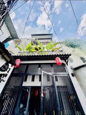 Bán nhà 3 tầng gần mặt tiền Dương Bá Trạc P2. Q8
