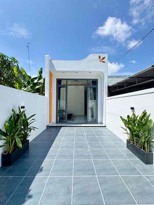 Nhà đẹp giá tốt gần chợ long hải