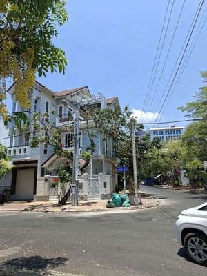 bán gấp căn góc Đinh Liệt