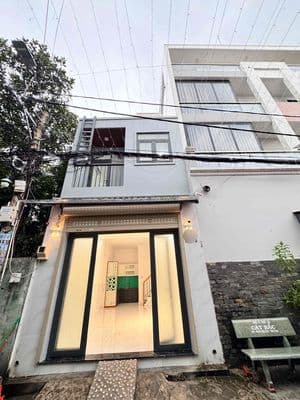 Hẻm 6m gần Chợ Tân Hương 3.9x8.5m 1 lầu 4.9 tỷ