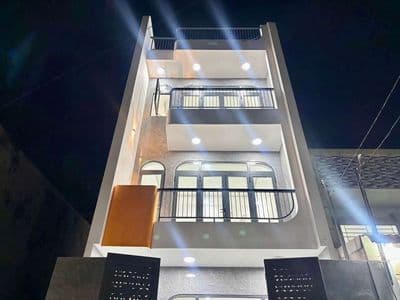 Nhà mới xây - gần vinhome q9 - khu phân lô - xe tải đậu trước cửa.