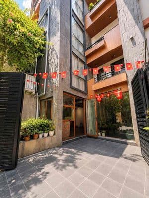Cho thuê mặt bằng quận 1 - hẻm xe hơi nguyễn trãi