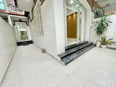 M.Tiền 6X24, 1Trệt 2Lầu 1Tum, 4PN 4WC.