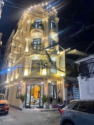 Căn góc 2MT hiện đại fullnt