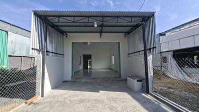 Cho thuê nhà cấp 4 mới xây. Mặt tiền đường Trần Phú