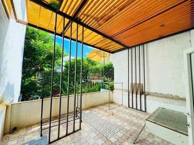 Cho thuê nhà 2 tầng có sân ô tô - Đường Nguyễn Sắc Kim , Hoà Xuân