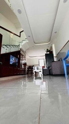 Mặt tiền vip tặng luôn sân 3m70 không tính vào diện tích nhà
