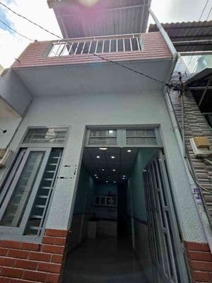 Chỉ 3 tỷ có ngay nhà 2 tầng,30m2 - shr,gần mặt tiền lê trọng tấn