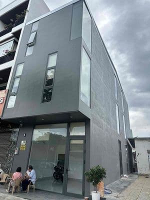 Cần cho thuê mặt bằng tầng 1 trước và sau