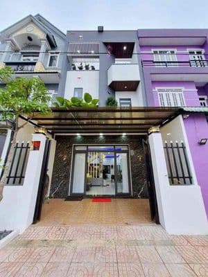 Bán Nhà Khu Năm Sao 1 Cách Đường Đinh Đức Thiện 200M
