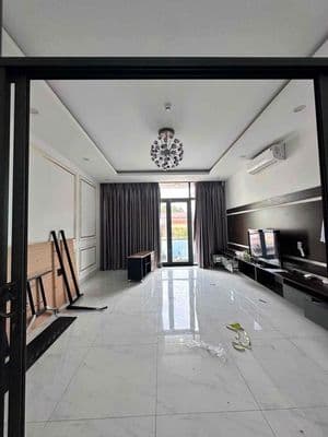 Cho thuê nhà 5 tầng mặt tiền đường hoàng diệu