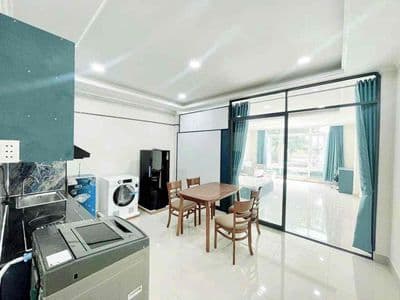 1pn rộng 45m2 bancol thoáng mát ngay tô hiến thành - quận 10