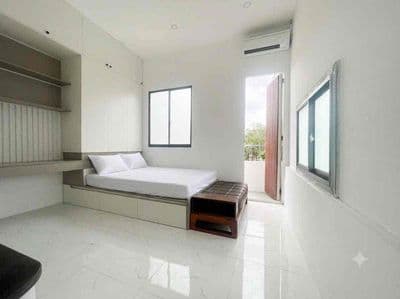 Cho thuê căn hộ ban công lớn – sáng thoáng, đầy đủ tiện nghi