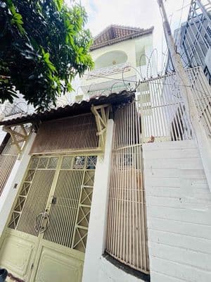 Nhà hẻm Lê Quang Định | Gần 90m² | 3 lầu BT | 5PN 3WC | 9.7 tỷ TL