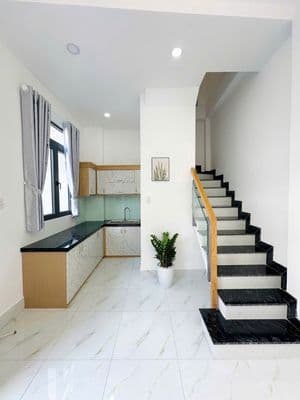 Nhà mới, đường Mương Lệ Bình Tân - 2ty350tr ở ngay