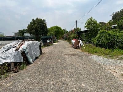 Bán lô đất MT đường nhựa, DT 793m, có 200m thổ, xã Tân Phú Trung
