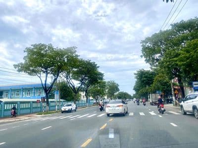 Đất hoà tiến liền kề dt605 cách 100m