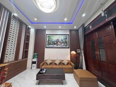 Nhà 3 tầng 5Pn đường Lê Sỹ, Hoà Xuân