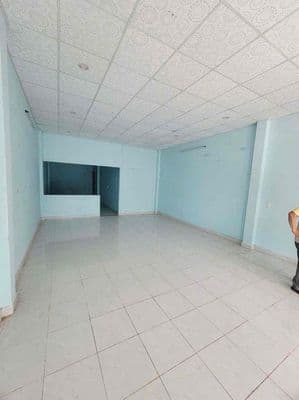 Kho 200m2 đường Nguyễn Hiến Lê, Hoà Xuân