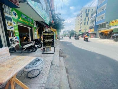 Cho thuê nguyên căn mặt tiền