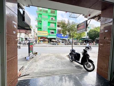 Cho thuê mặt bằng ngay mặt tiền nguyễn sơn giá rẻ - kinh doanh tự do