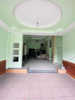 nhà mt kd sầm uất gần ngã tư 5x25 trệt lầu 2pn