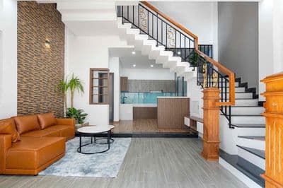 Chính chủ bán nhà kiệt trung tâm đn, 4 tầng, cách cầu rồng 5p đi bộ