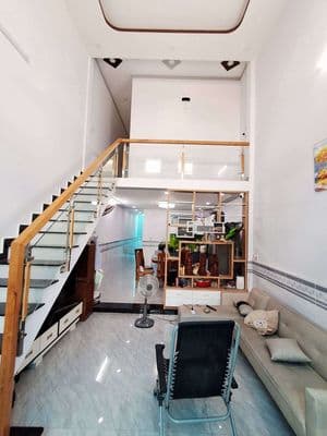 Nhà 60m2_ 3 phòng ngủ_hẻm xe hơi_ngay chợ thiếc lê văn khương quận 12