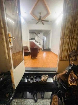 Cho thuê nhà hẻm xe hơi đậu cửa - đường số 21