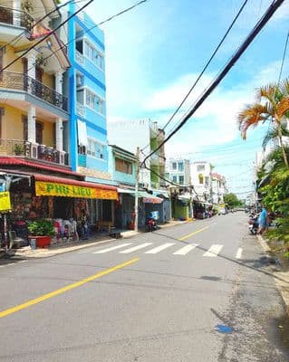 Chính chủ bán nhà sát HXH , 3 tầng siêu đẹp, ngang rộng 6m hiếm có