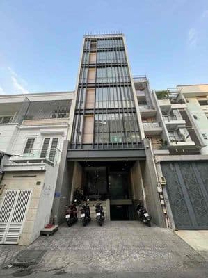 cho thuê toà nhà ốp kính sử dụng đa công năng 6x25 đường đỗ được oto