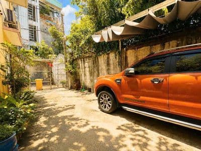 Hoàng Diệu, Phú Nhuận, 111m2 chưa trừ sân, ngang 6.3m nở hậu 7.3m, phá
