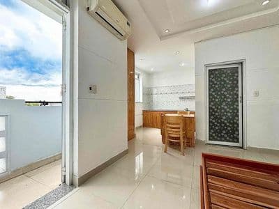 Căn hộ bancol siêu rộng full nội thất - quang trung gò vấp