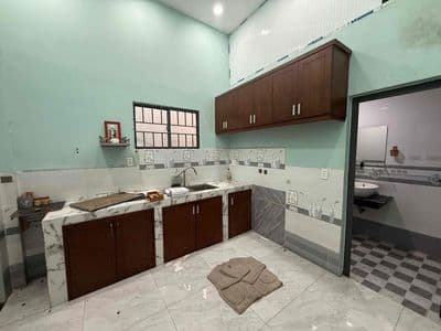 Nhà ngay cầu phú xuân giá 5 chẹo