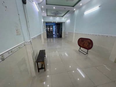 CHO Thuê Nhà Đường Tân Hương: 4 x 18 M Đúc 1 Lầu: Hẻm 7m