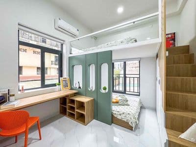 Duplex 2 không gian ngủ có bancol sát bên đh văn lang cs3